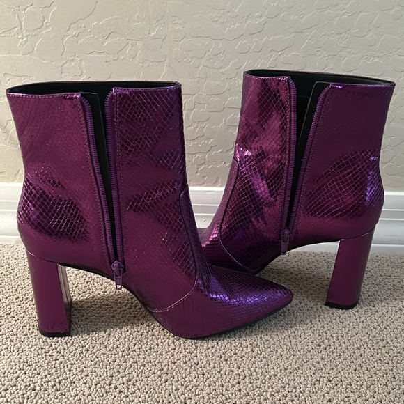 INC Anila ankle boots, metallic purple, size 9-1/2 - Picture 7 of 7